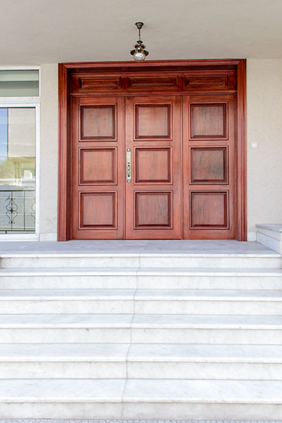 exterior-bifold-panel-door