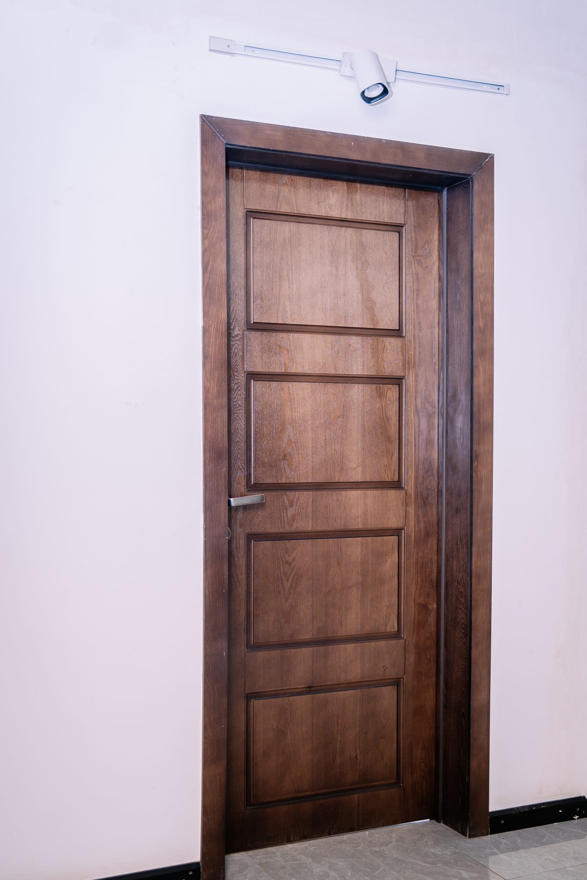 Custom interior timber door